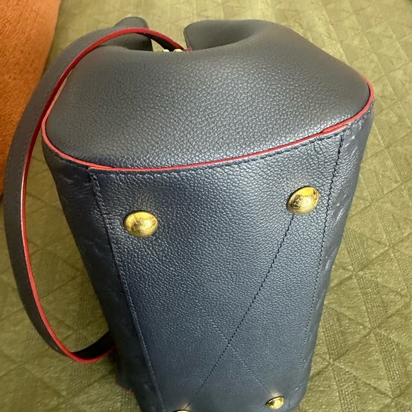 Louis Vuitton bag Montaigne MM - Picture 12 of 15